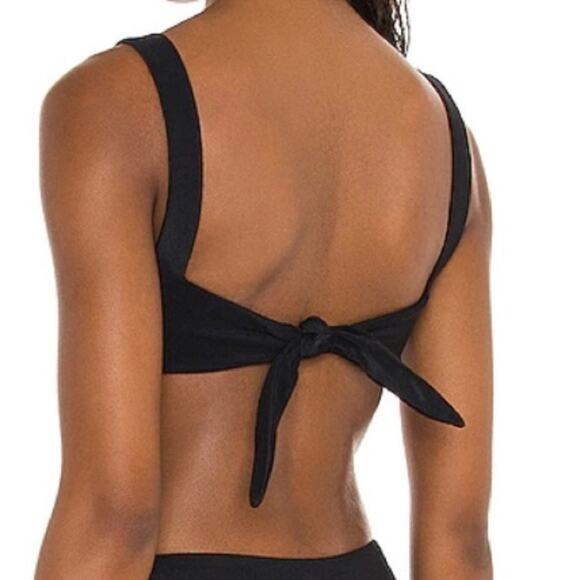 Lovers and Friends Black Ribbed Jakey Top in Size Small - Picture 3 of 6